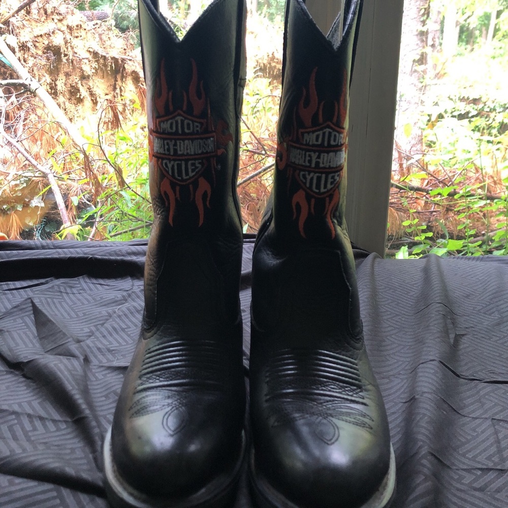 Harley Davidson cowboy styled moto boots